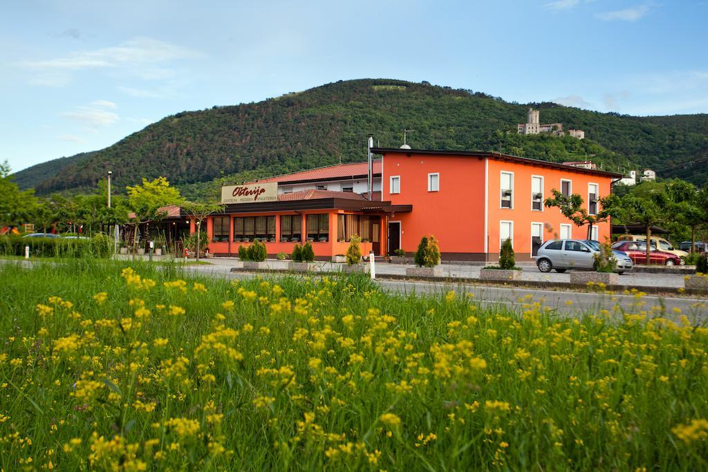Guesthouse Osterija Branik Ngoại thất bức ảnh